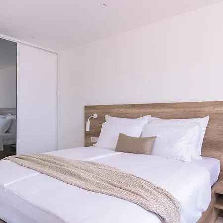 Stunning Wind Rose With 50m2 Heated Pool, Sauna, Gym Villa Trogir