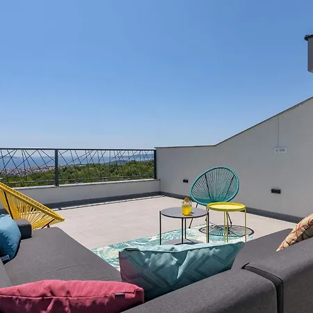 Stunning Wind Rose With 50m2 Heated Pool, Sauna, Gym * Trogir