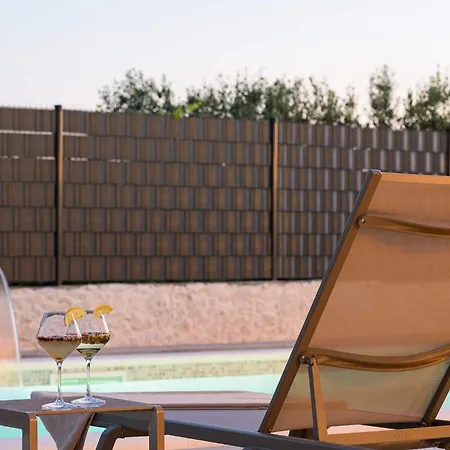 Stunning Wind Rose With 50m2 Heated Pool, Sauna, Gym Traù